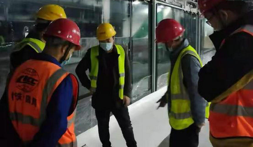上海地铁14号线全线防水、防潮、绝缘工程施工现场
